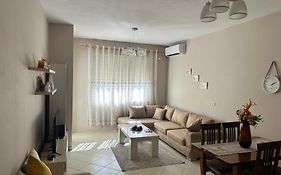 Sunrise Apartment Near The Center
