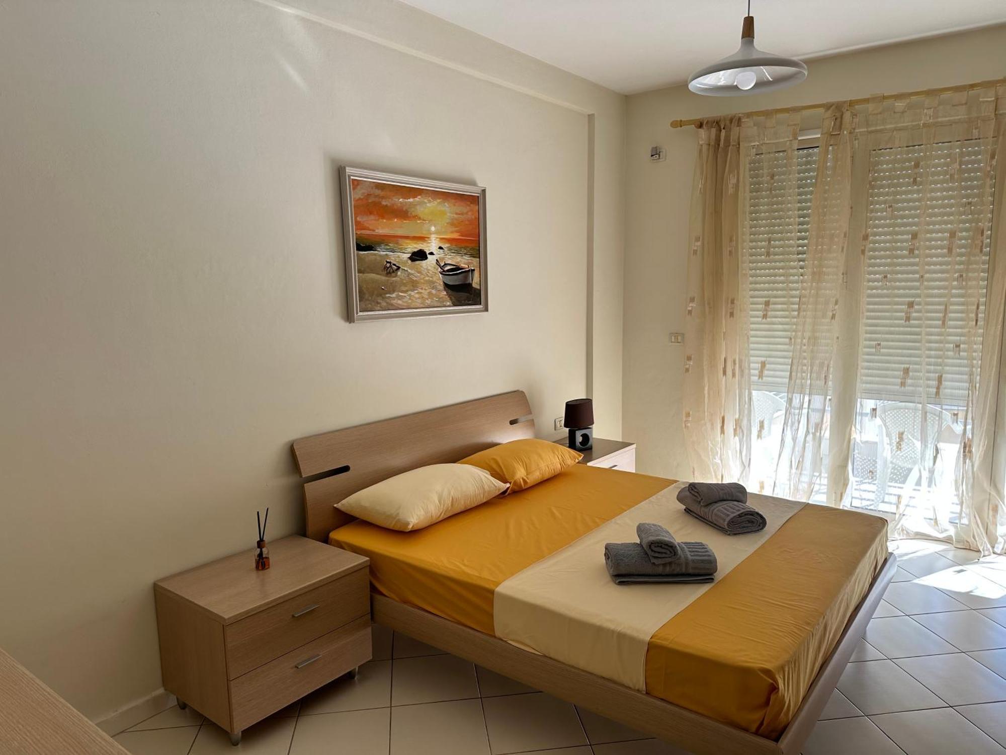 Sunrise Apartment Near The Center Tirana Exterior photo
